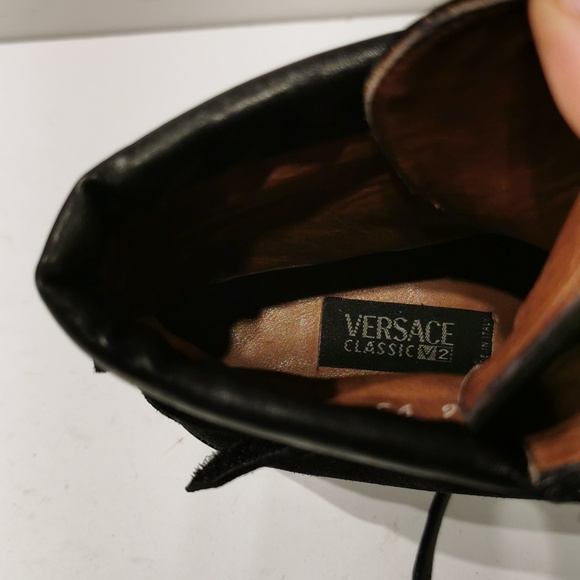 NEW VERSACE CLASSIC V2 men's waterproof Black Leather Suède boot - Picture 9 of 11